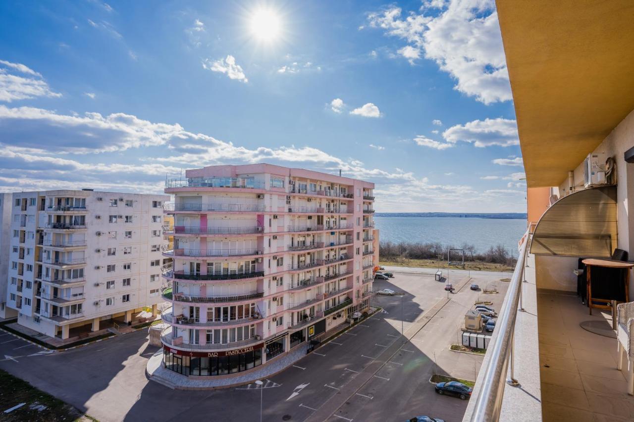 Summerland Sea-View Luxury Apartment Mamaia Ngoại thất bức ảnh