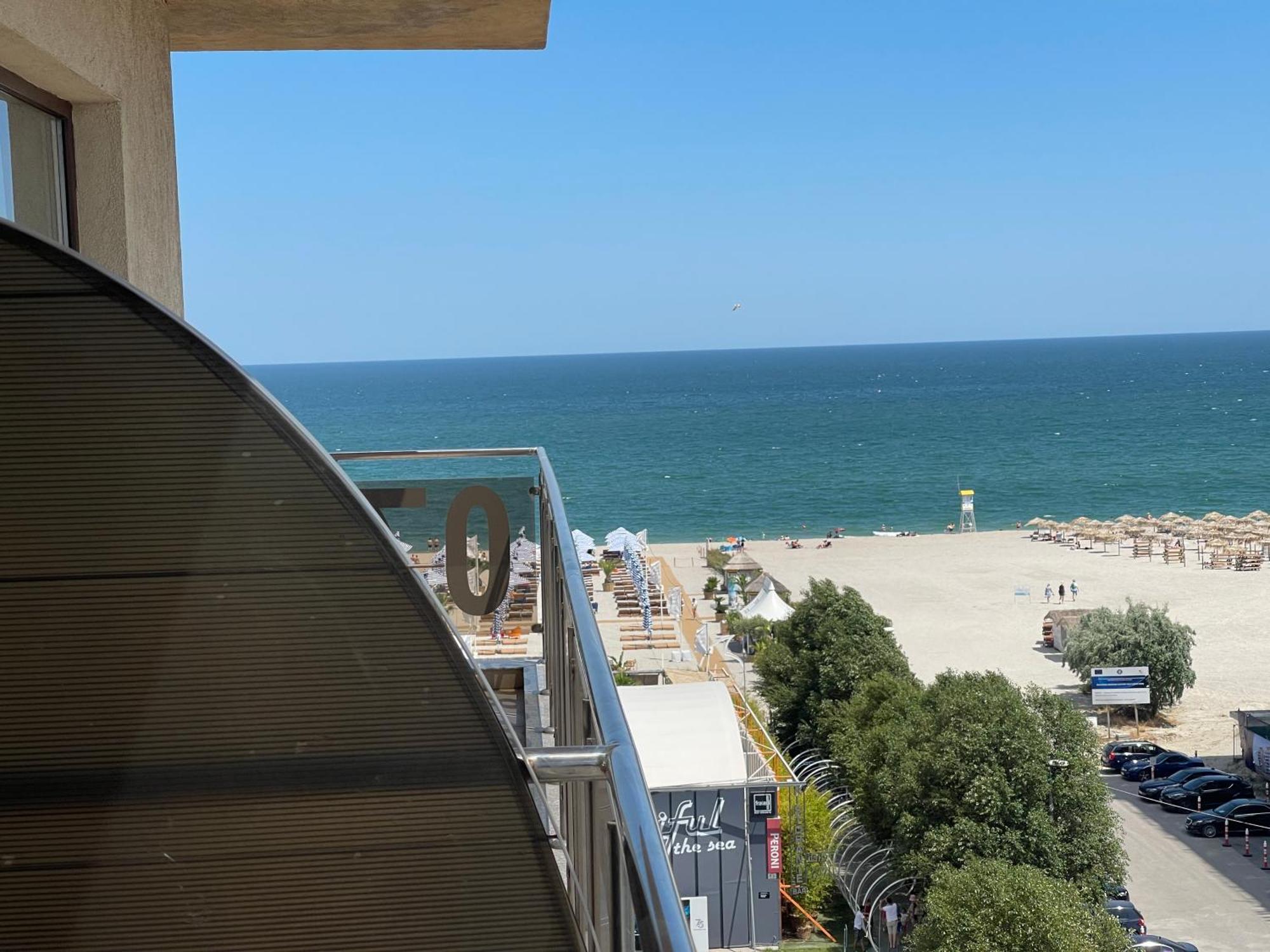 Summerland Sea-View Luxury Apartment Mamaia Ngoại thất bức ảnh